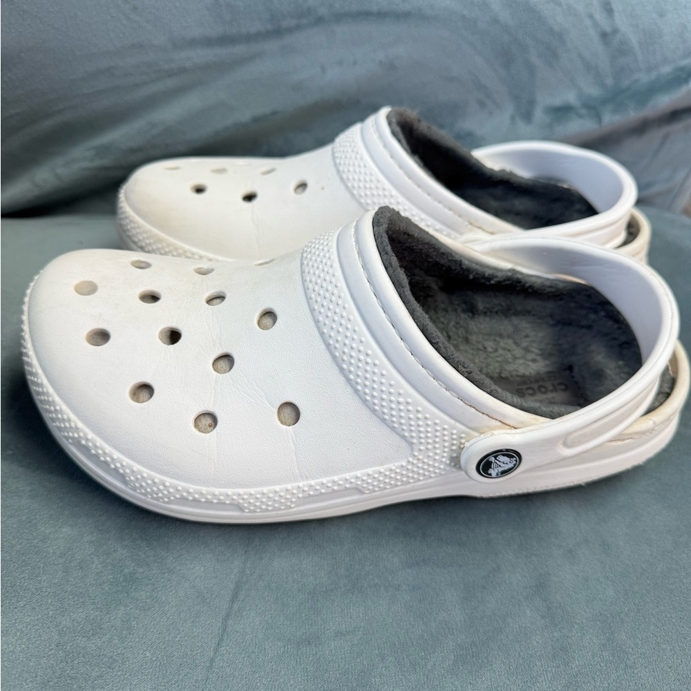 White Classic Lined Crocs